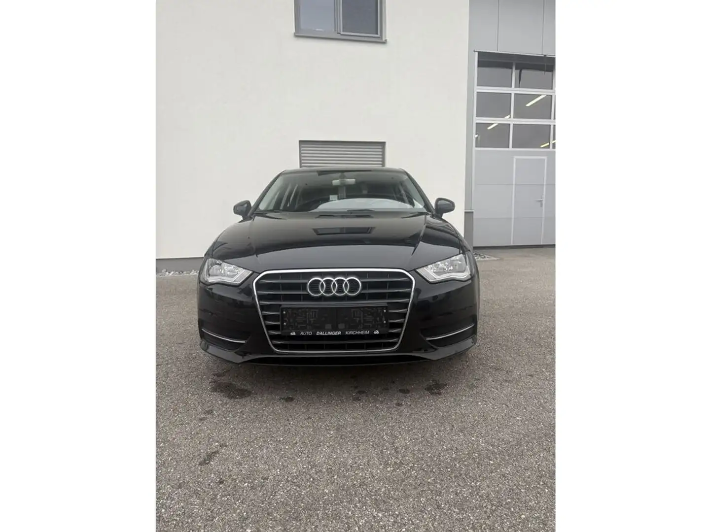 Audi A3 SB 1,2 TFSI Intro Schwarz - 2