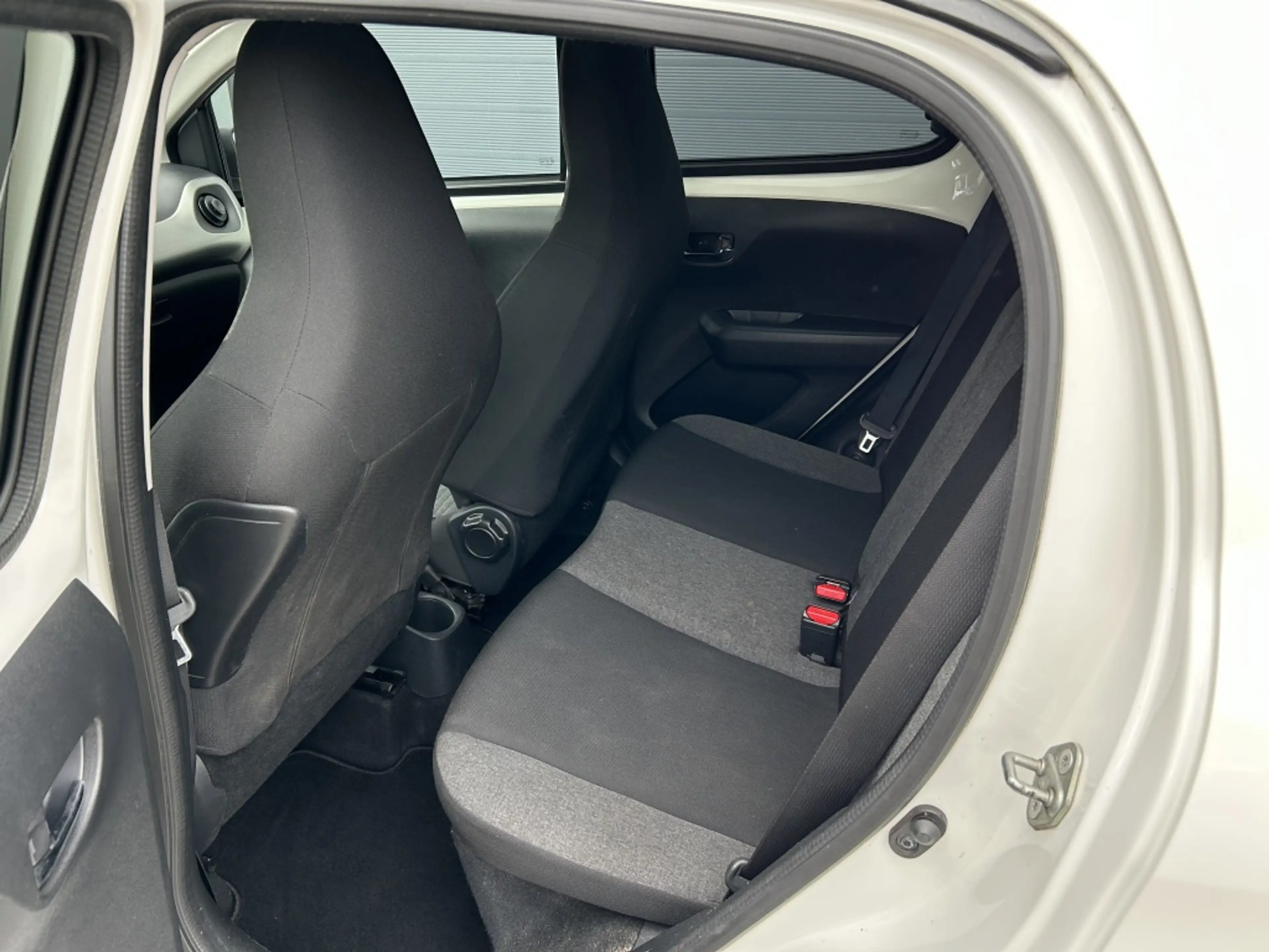 Citroen C1 1.0 VTi 68PK ETG 5D Airscape AIRSCAPE SHINE — photo 7