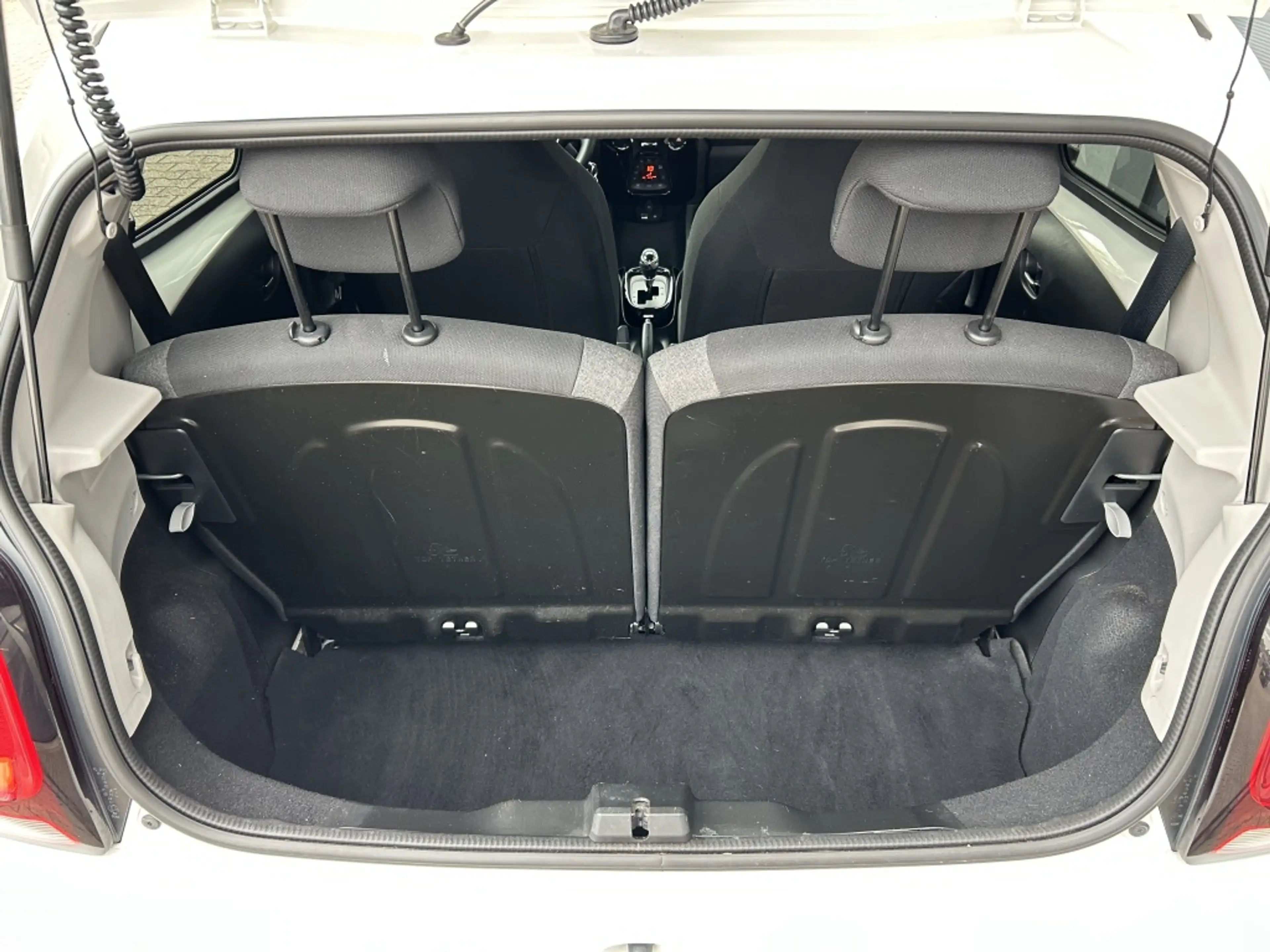 Citroen C1 1.0 VTi 68PK ETG 5D Airscape AIRSCAPE SHINE — photo 18