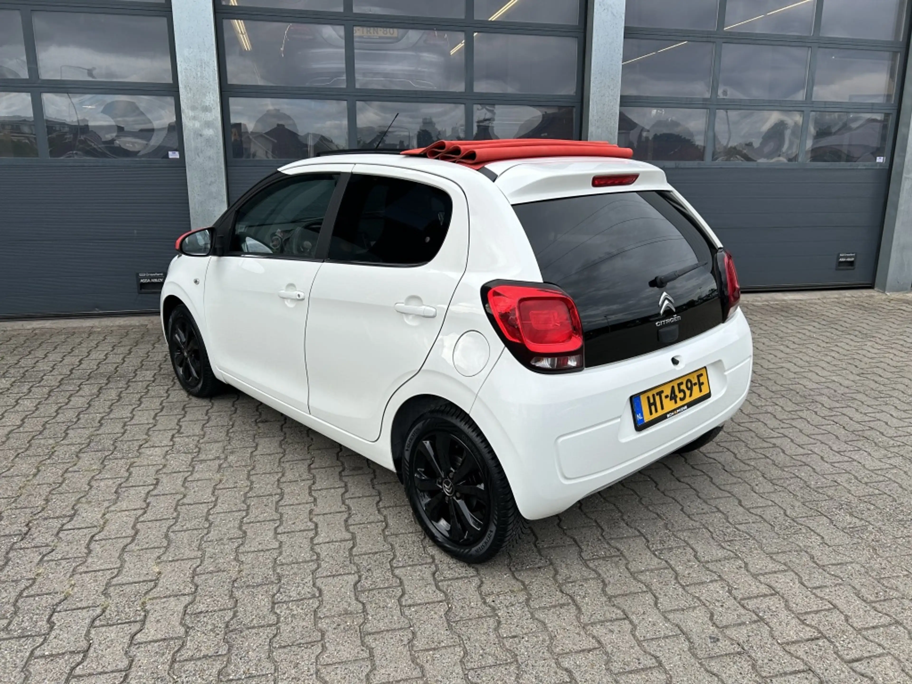 Citroen C1 1.0 VTi 68PK ETG 5D Airscape AIRSCAPE SHINE — photo 3