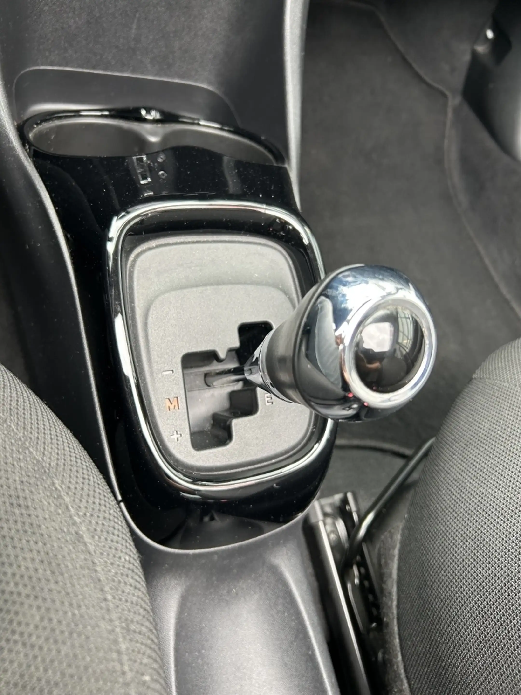 Citroen C1 1.0 VTi 68PK ETG 5D Airscape AIRSCAPE SHINE — photo 29