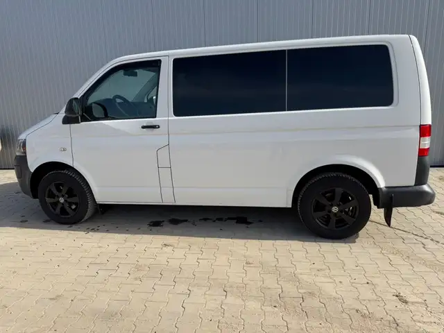 Volkswagen T5 Kombi T5 Bus 9-Sitzer