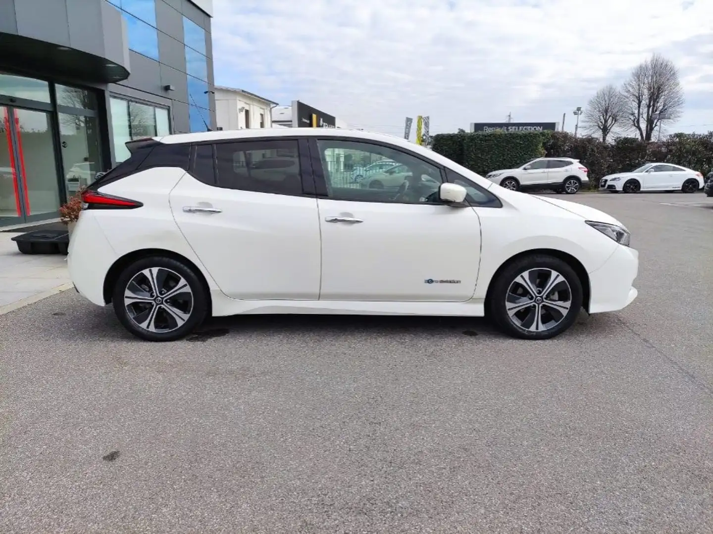 Nissan Leaf N-Connecta 40 kWh Blanc - 2