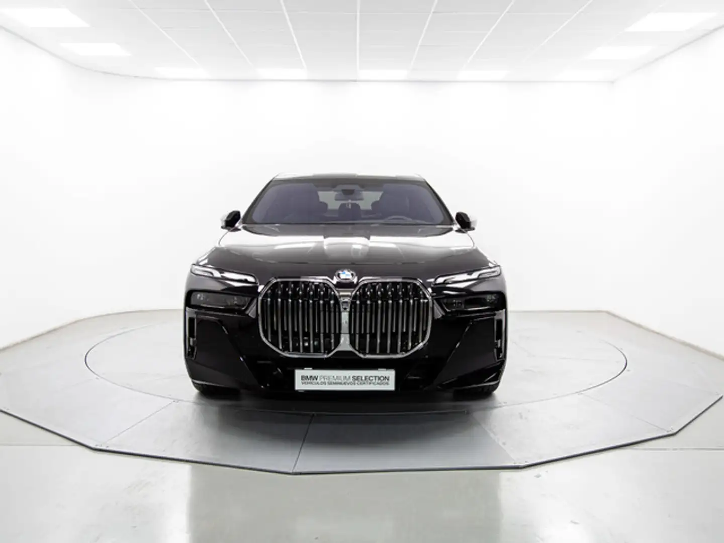 BMW 740 740dA xDrive Schwarz - 2