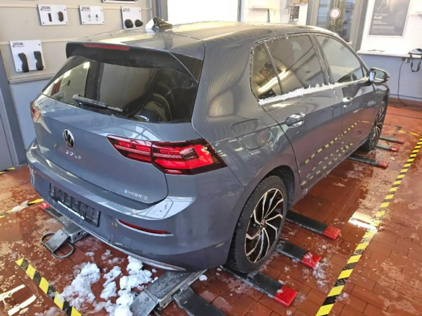 Volkswagen Golf Style 1.4 eHybrid DSG LED NAVI RFK SHZ HUD Grau - 2