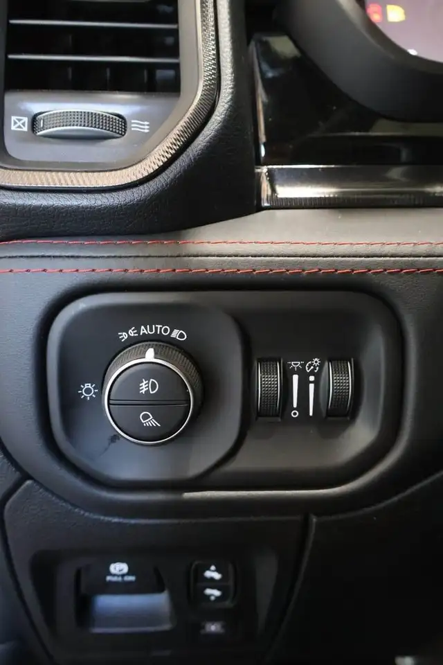RAM 1500 photo RAM 1500
