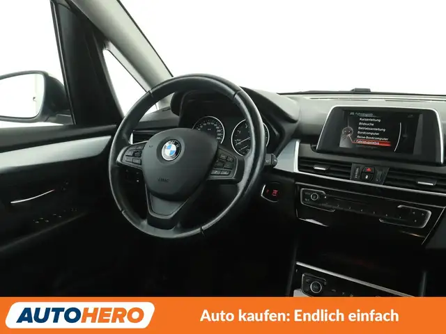 BMW 2 Series view 13