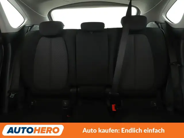 BMW 2 Series view 15