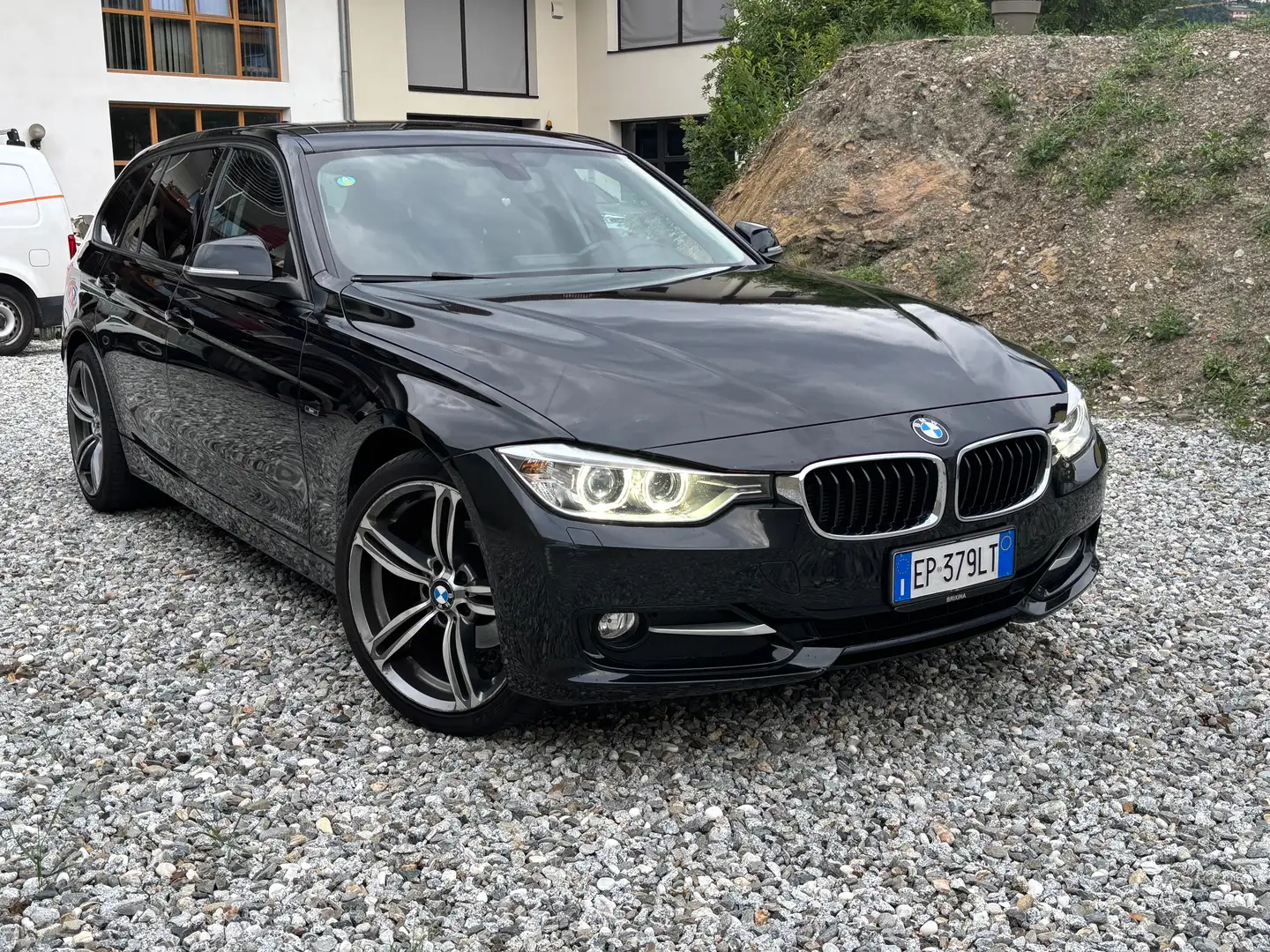 BMW 318 Serie 3 F31 2012 Touring 318d Touring Sport Nero - 1
