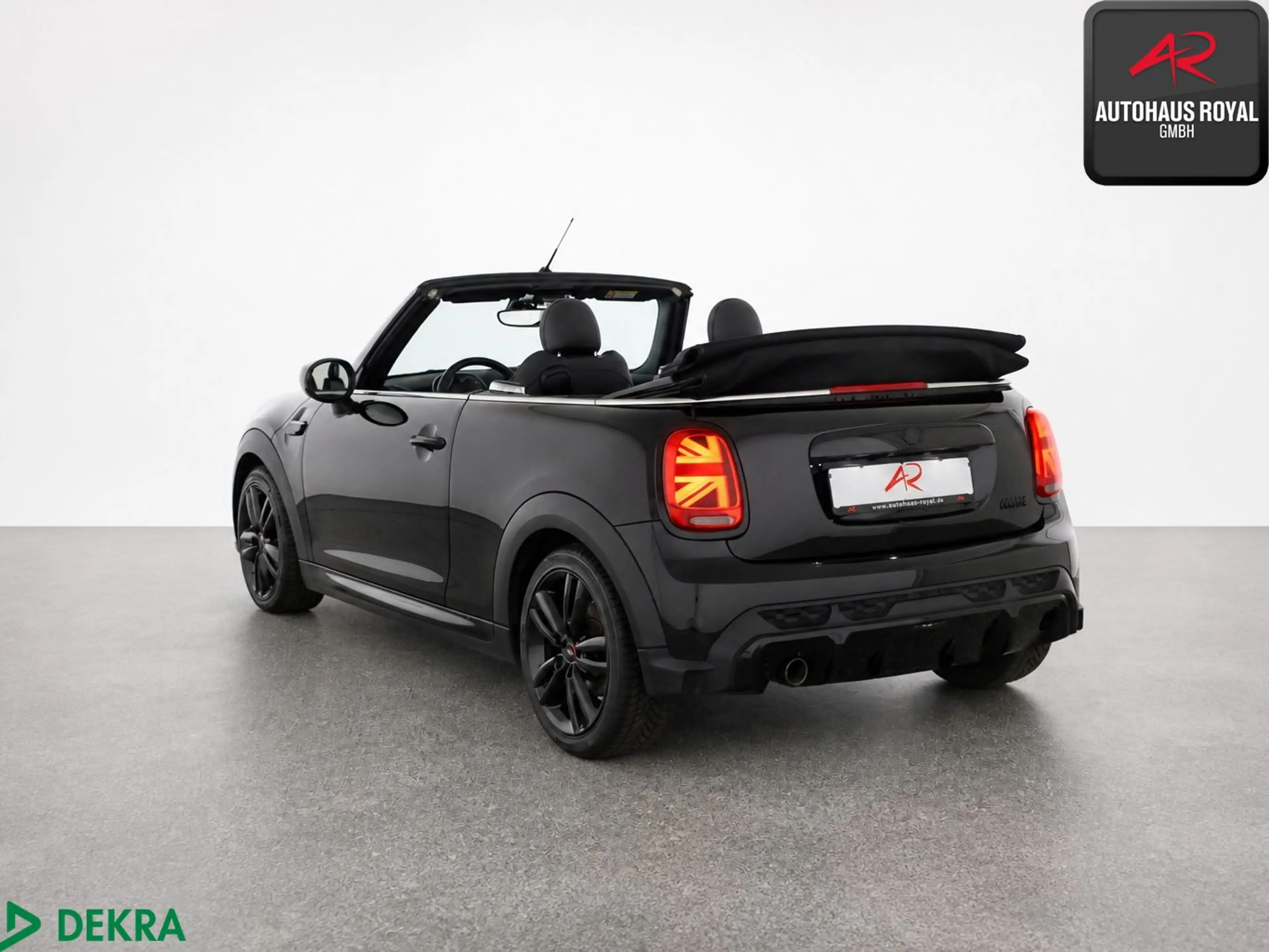 MINI Cooper Cabrio JOHN COOPER WORKS TRIM ACC,KAMERA — photo 3