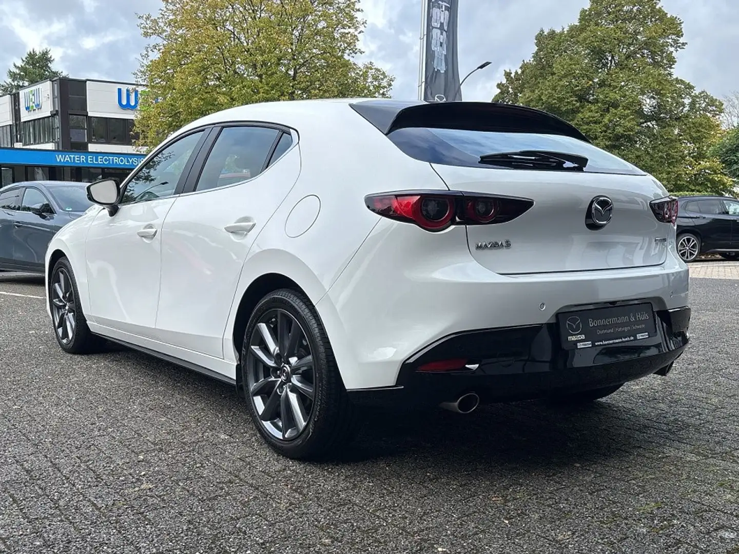 Mazda 3 SKYACTIV-G 2.0 M Hybrid Blanc - 2