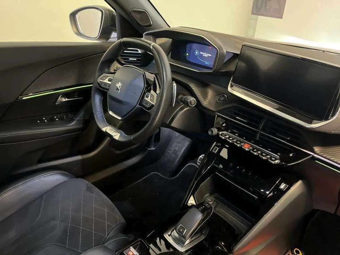 Peugeot 2008 II GT Rouge - 2