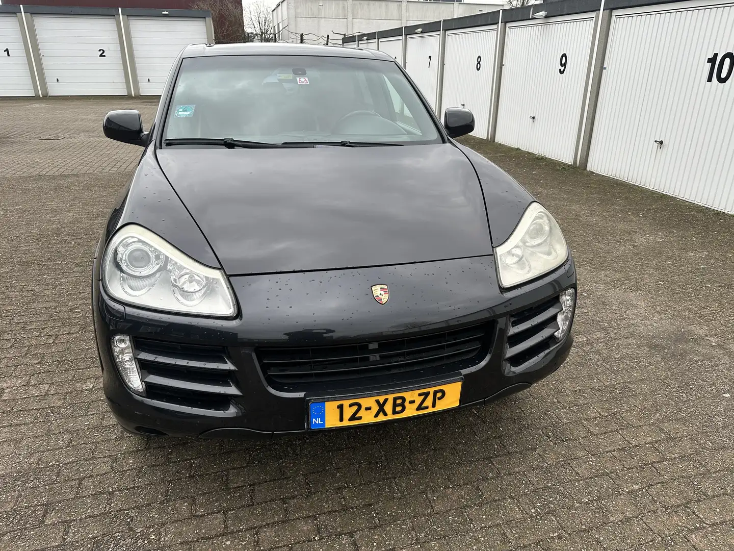 Porsche Cayenne 4.8s GTS pakket Zwart - 1