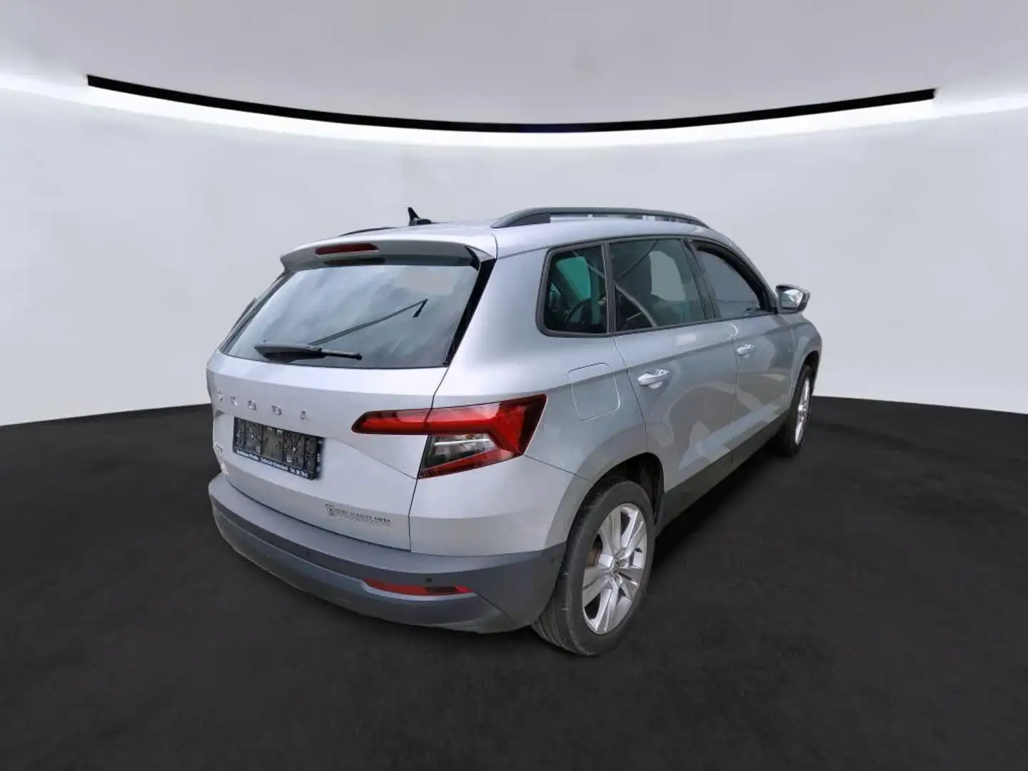 Skoda Karoq Style*NAVI*LED*AHK* Zilver - 2