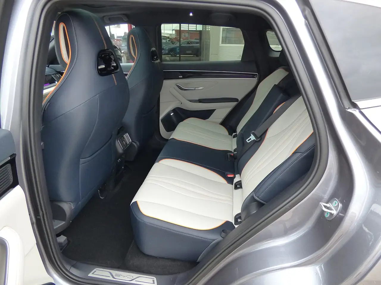 BYD SEAL U