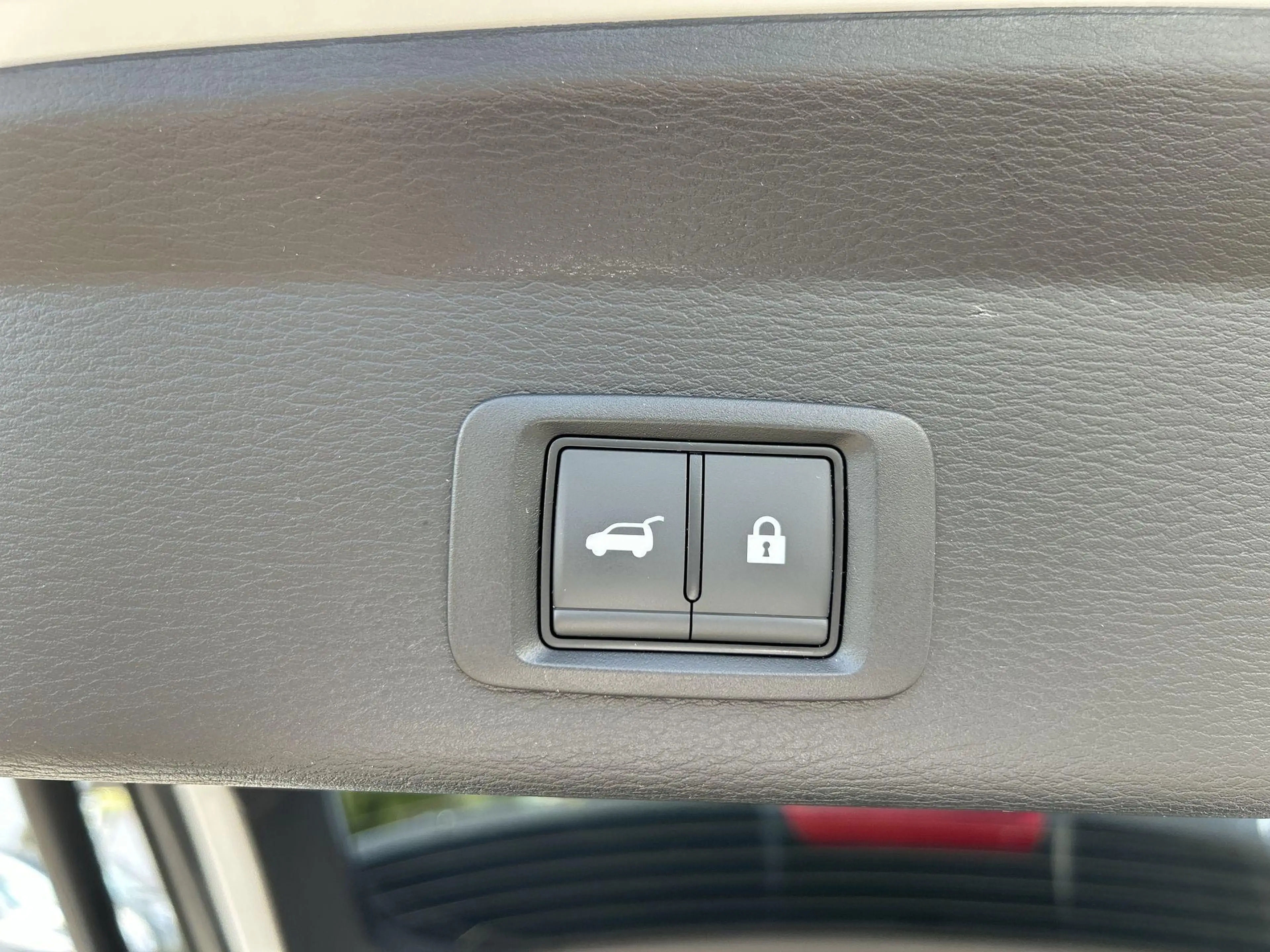 Mitsubishi Outlander 2.4 PHEV First Edition | Rijklaar | All Season Ban — photo 10