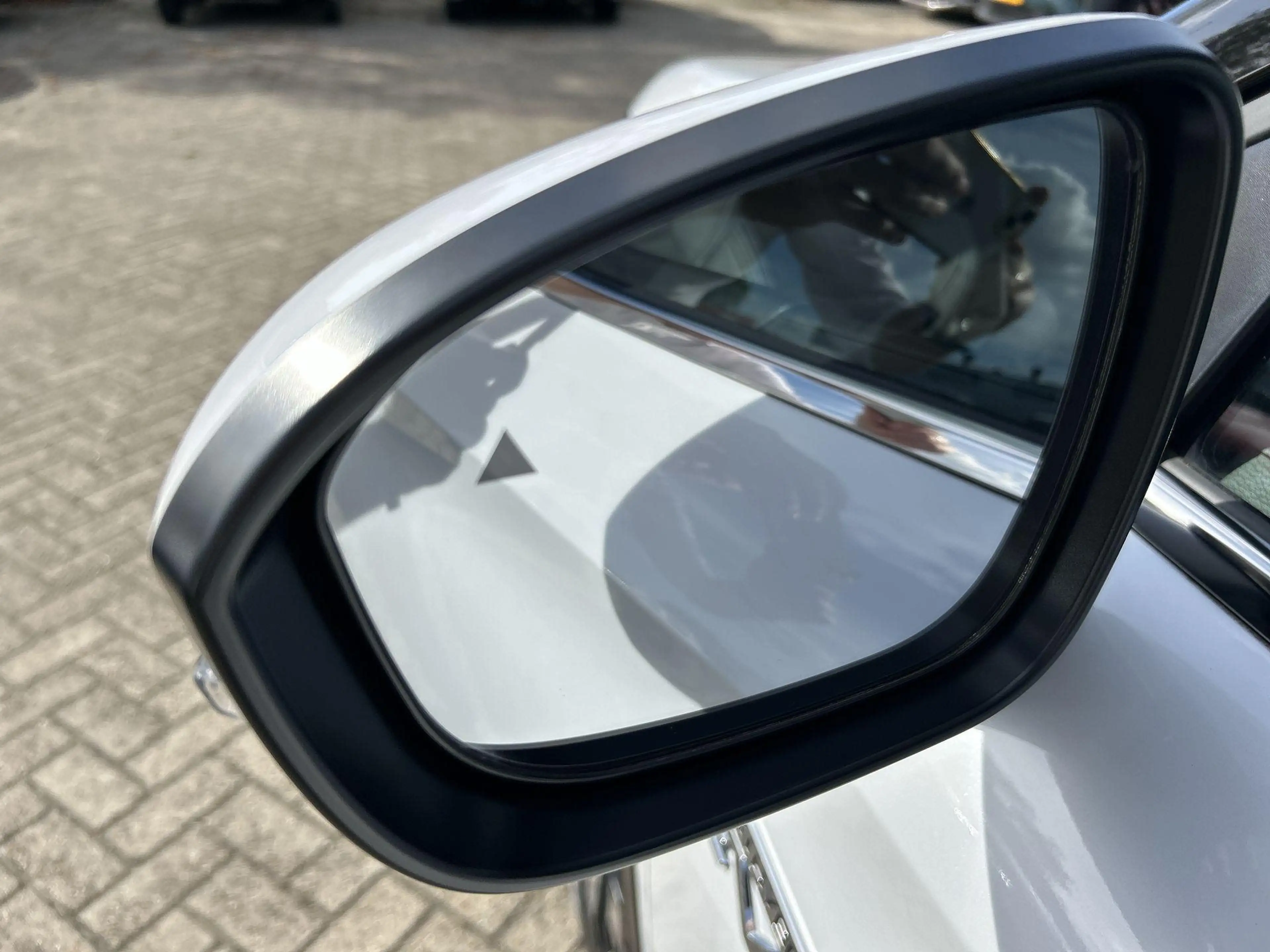 Mitsubishi Outlander 2.4 PHEV First Edition | Rijklaar | All Season Ban — photo 14
