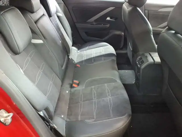 Opel Astra view 14