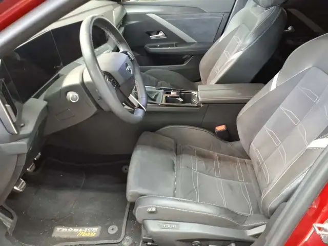 Opel Astra view 7