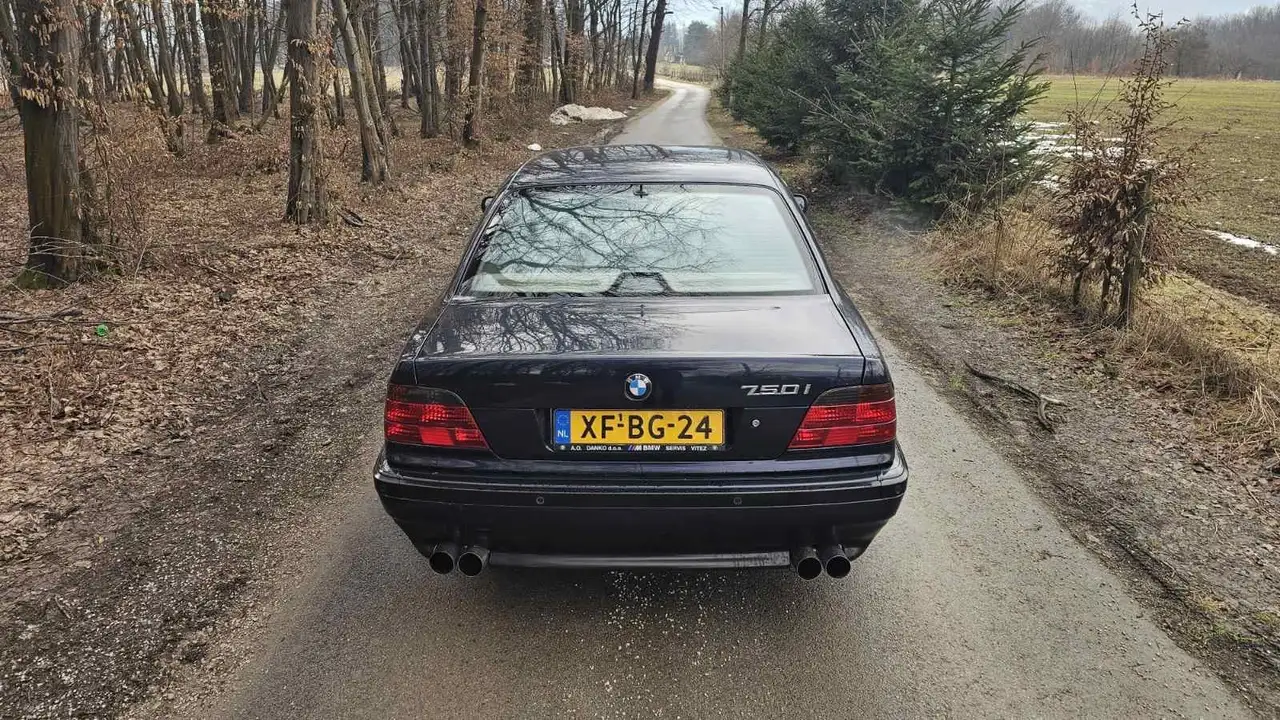 BMW 750i, foto 5