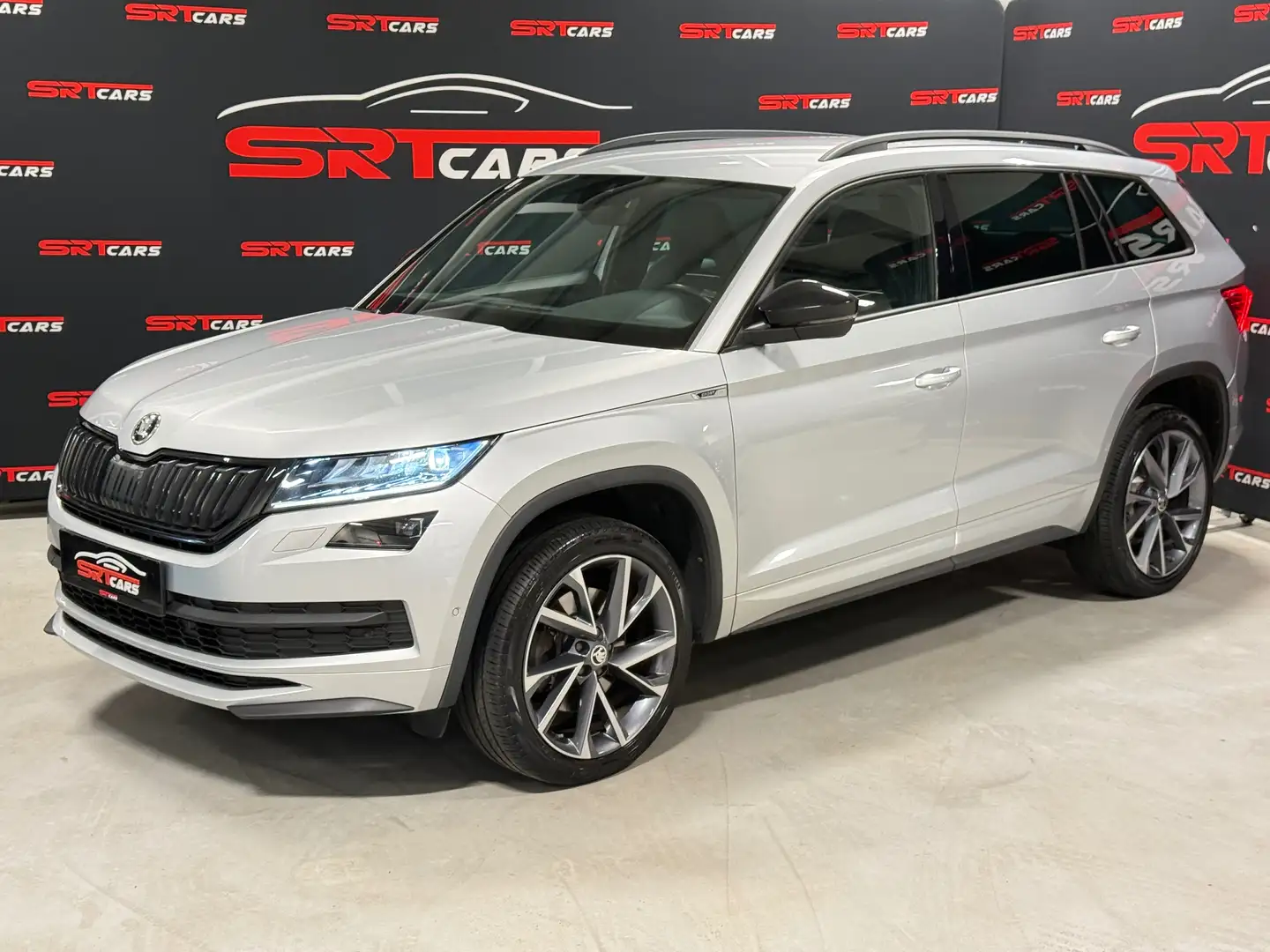Skoda Kodiaq Sportline 4x4 Aut. *Kamera*Navi*AHK*Digitaltacho Grau - 1