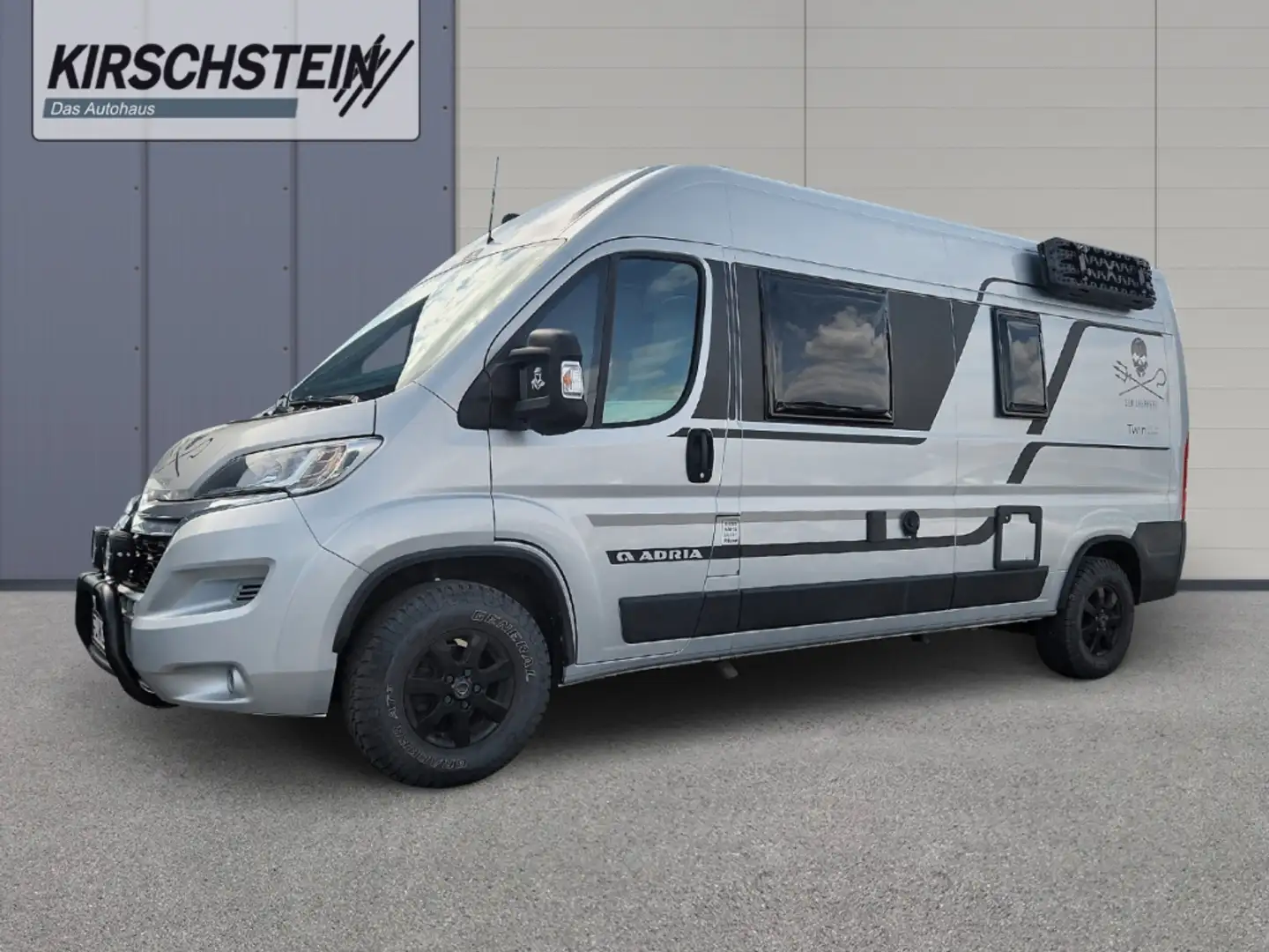Adria Twin 600 SP OffRoad Markise Winterfest Solar AHK Argent - 2