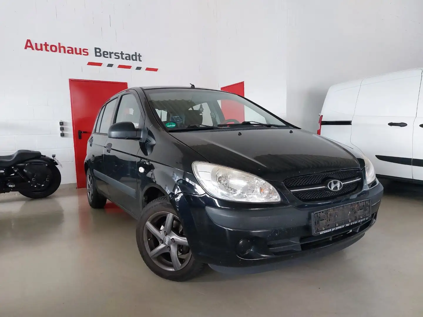 Hyundai Getz 1.1 Basis Motor 1,1 Ltr. - 49 kW*Klima*Alu* Negru - 1