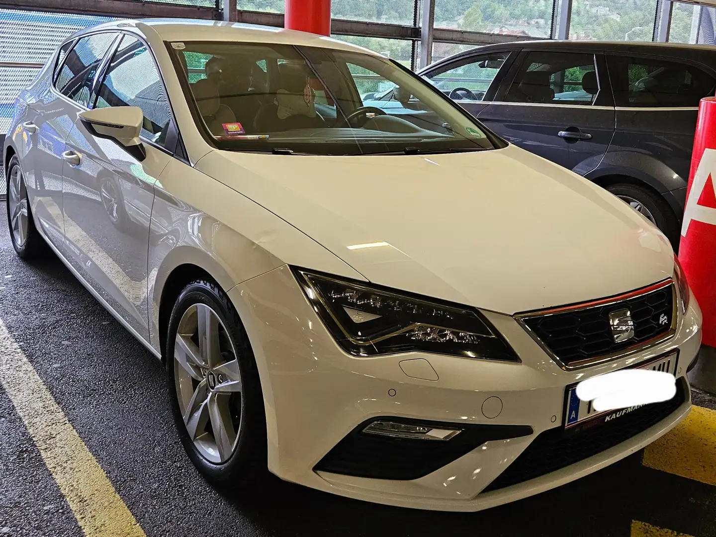 SEAT Leon Leon FR 1,4 TSI Start-Stopp FR Weiß - 1