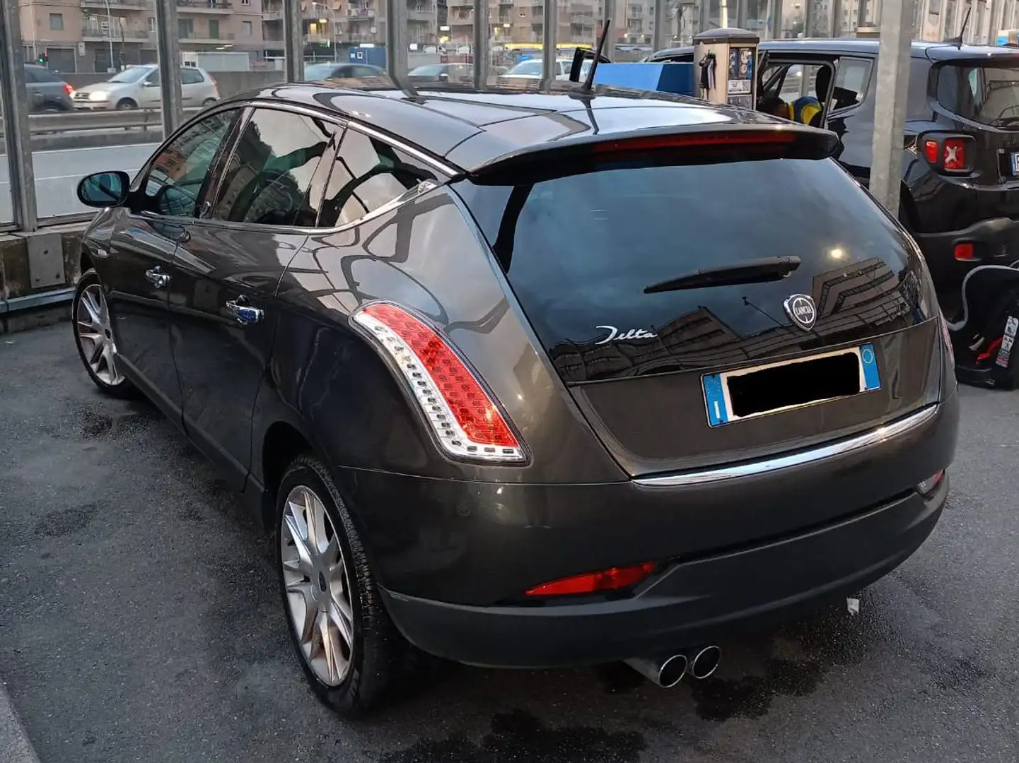 Lancia Delta Delta III 2008 1.4 t-jet Oro 150cv Gris - 1