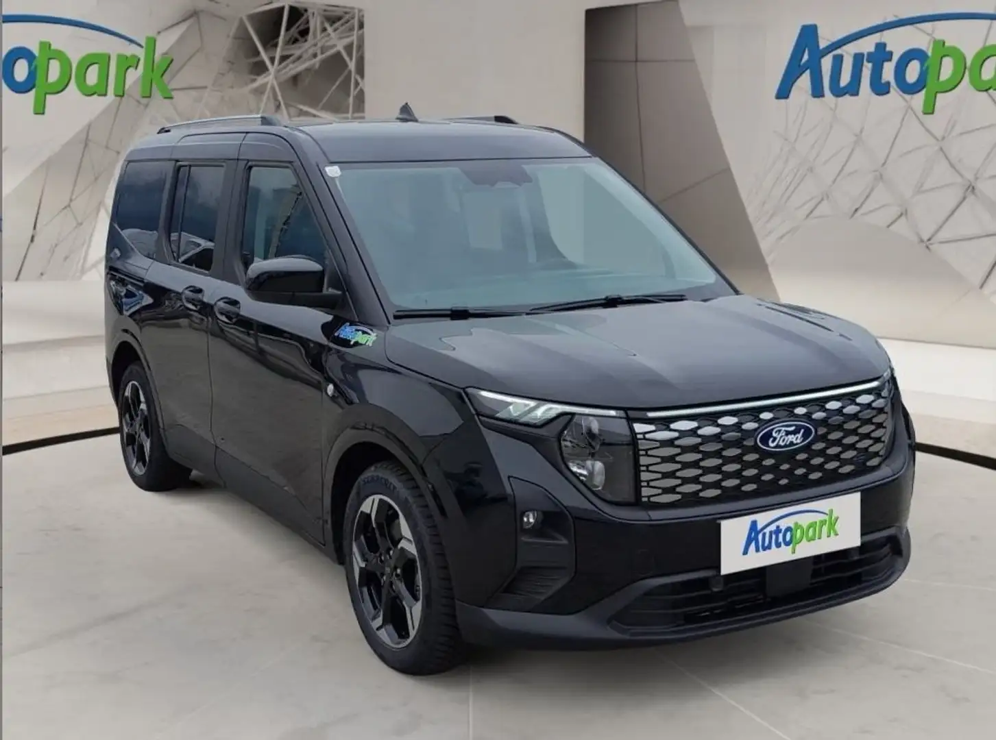 Ford Tourneo Courier Elektro Titanium Schwarz - 2