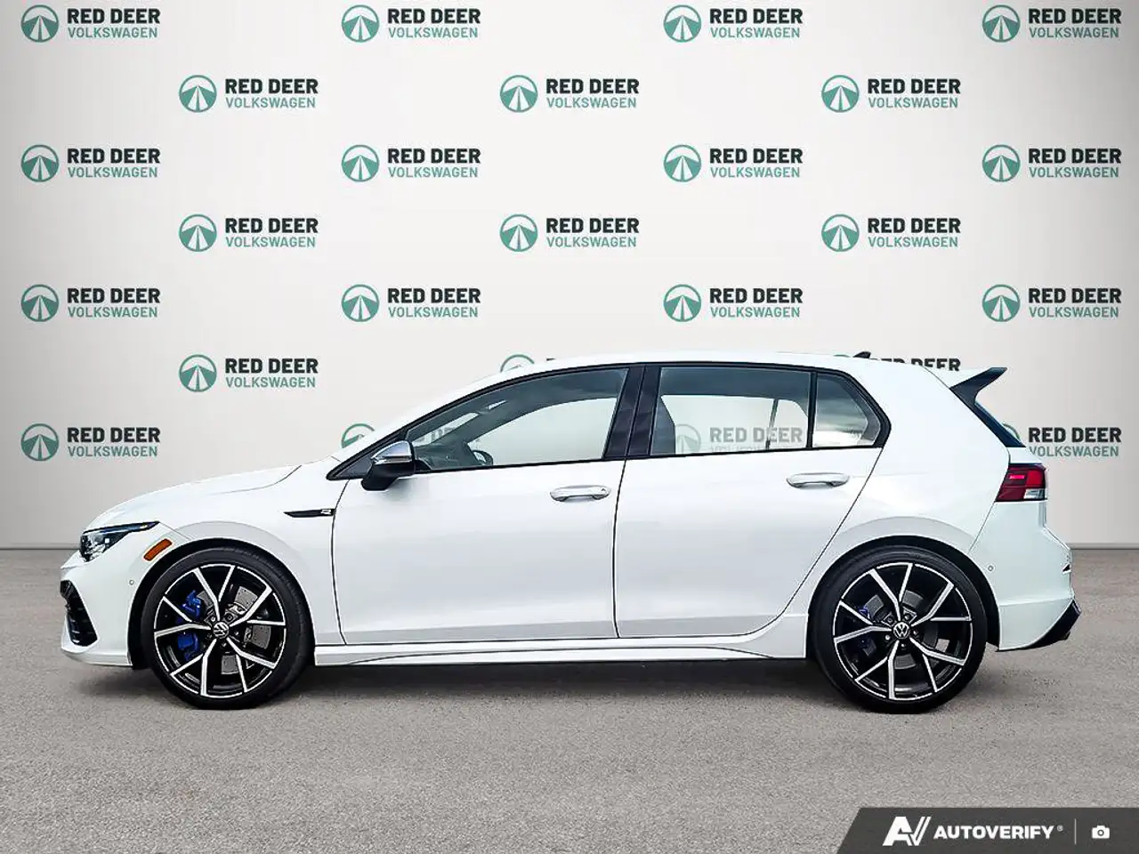 Volkswagen Golf R снимка Volkswagen Golf R