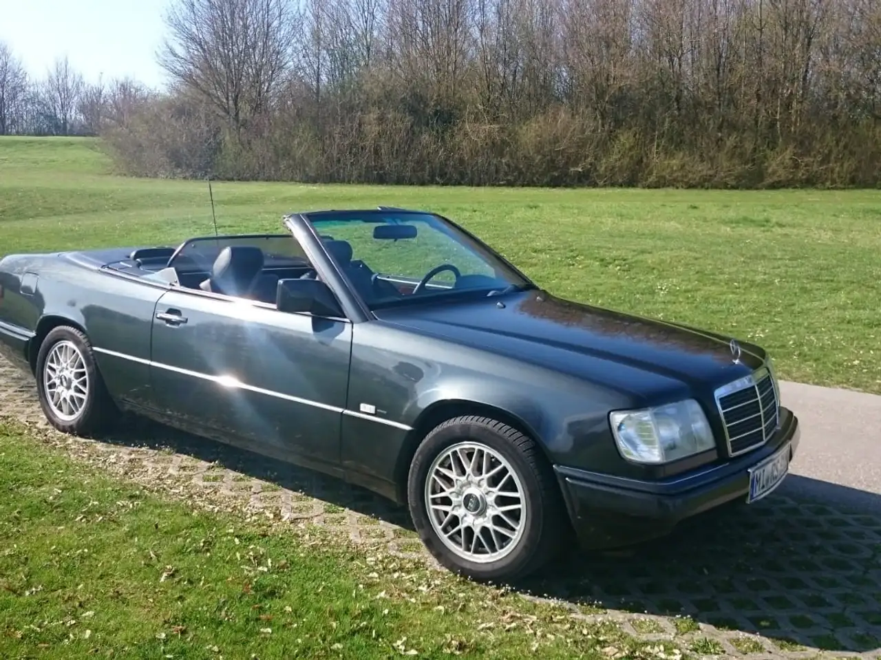 Mercedes-Benz E 320
