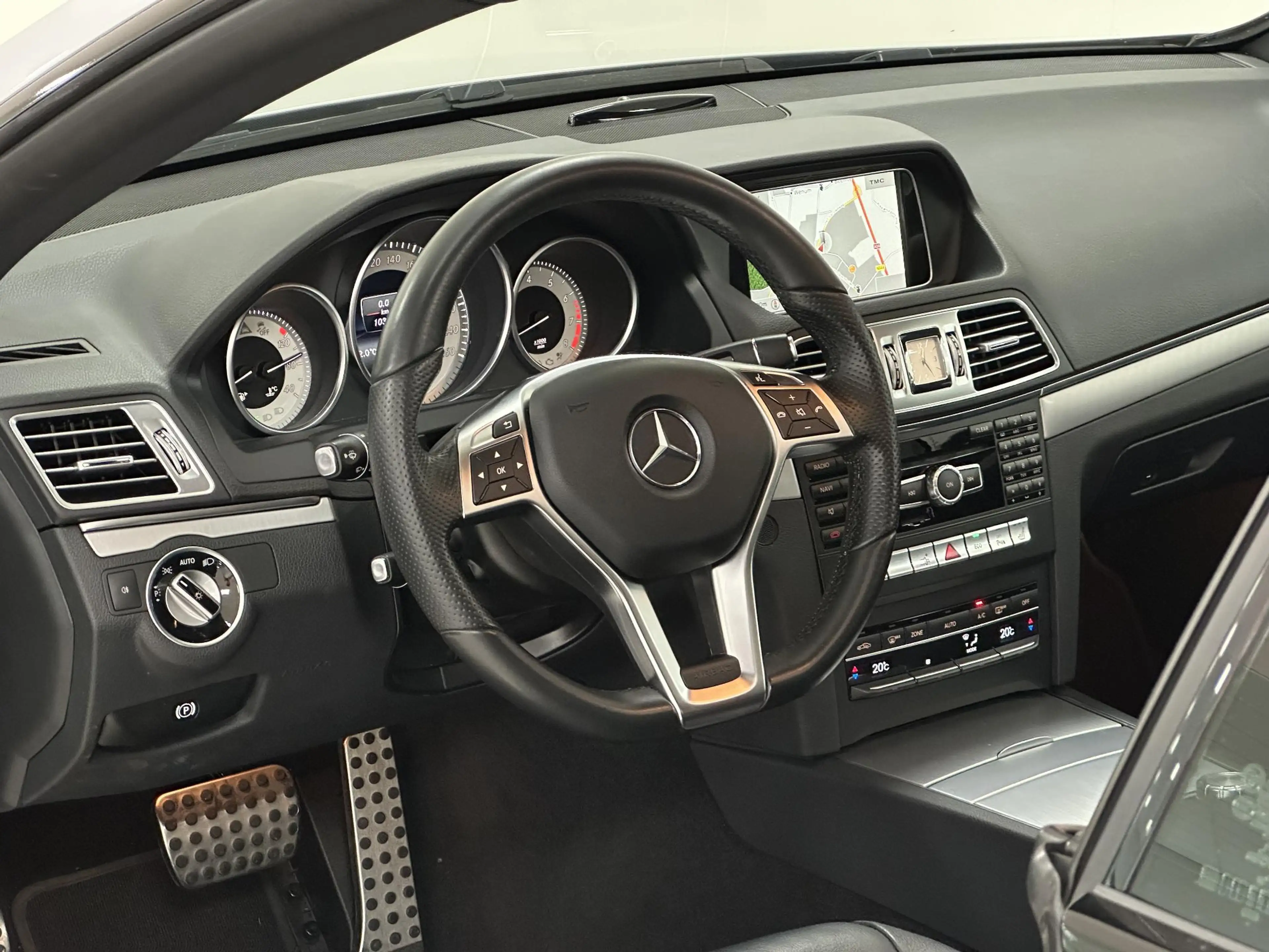 Mercedes-Benz E 250 Coupé Prestige BIJZONDERE AUTO | PANORAMADAK | ACH — photo 3