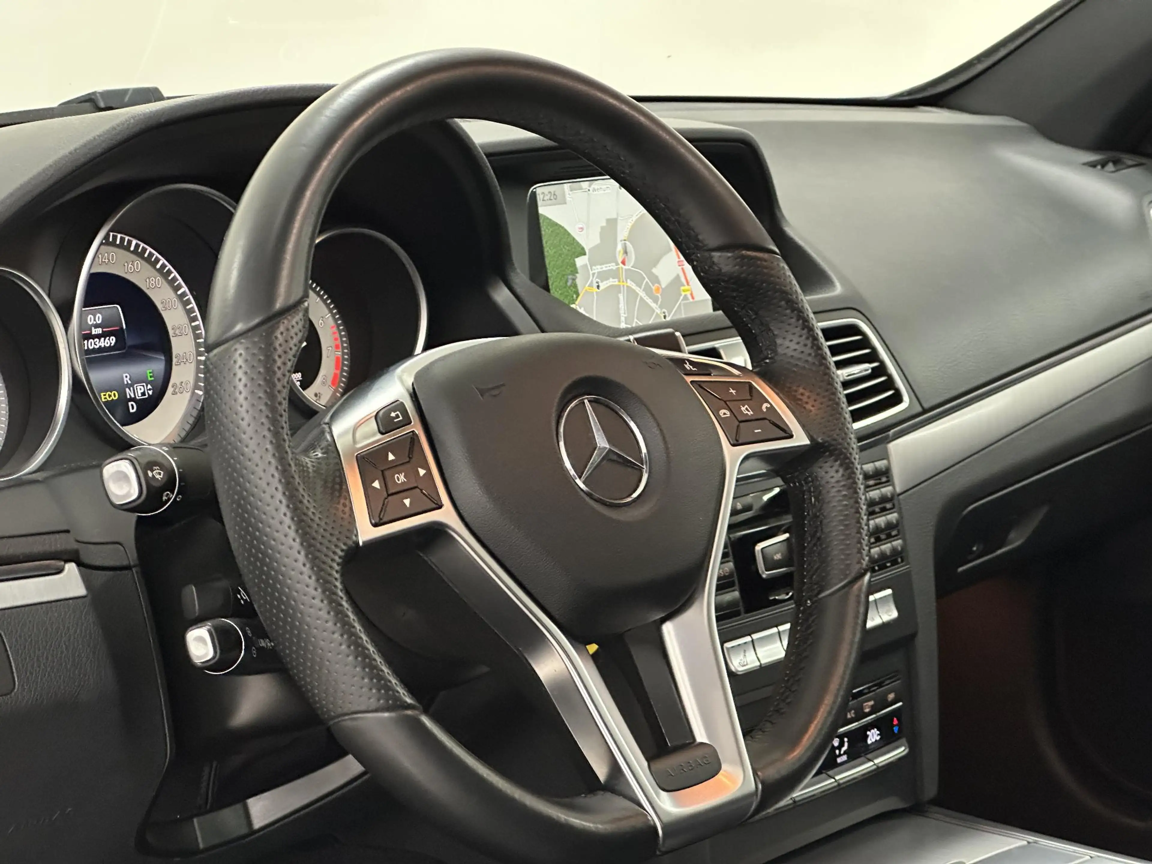 Mercedes-Benz E 250 Coupé Prestige BIJZONDERE AUTO | PANORAMADAK | ACH — photo 29
