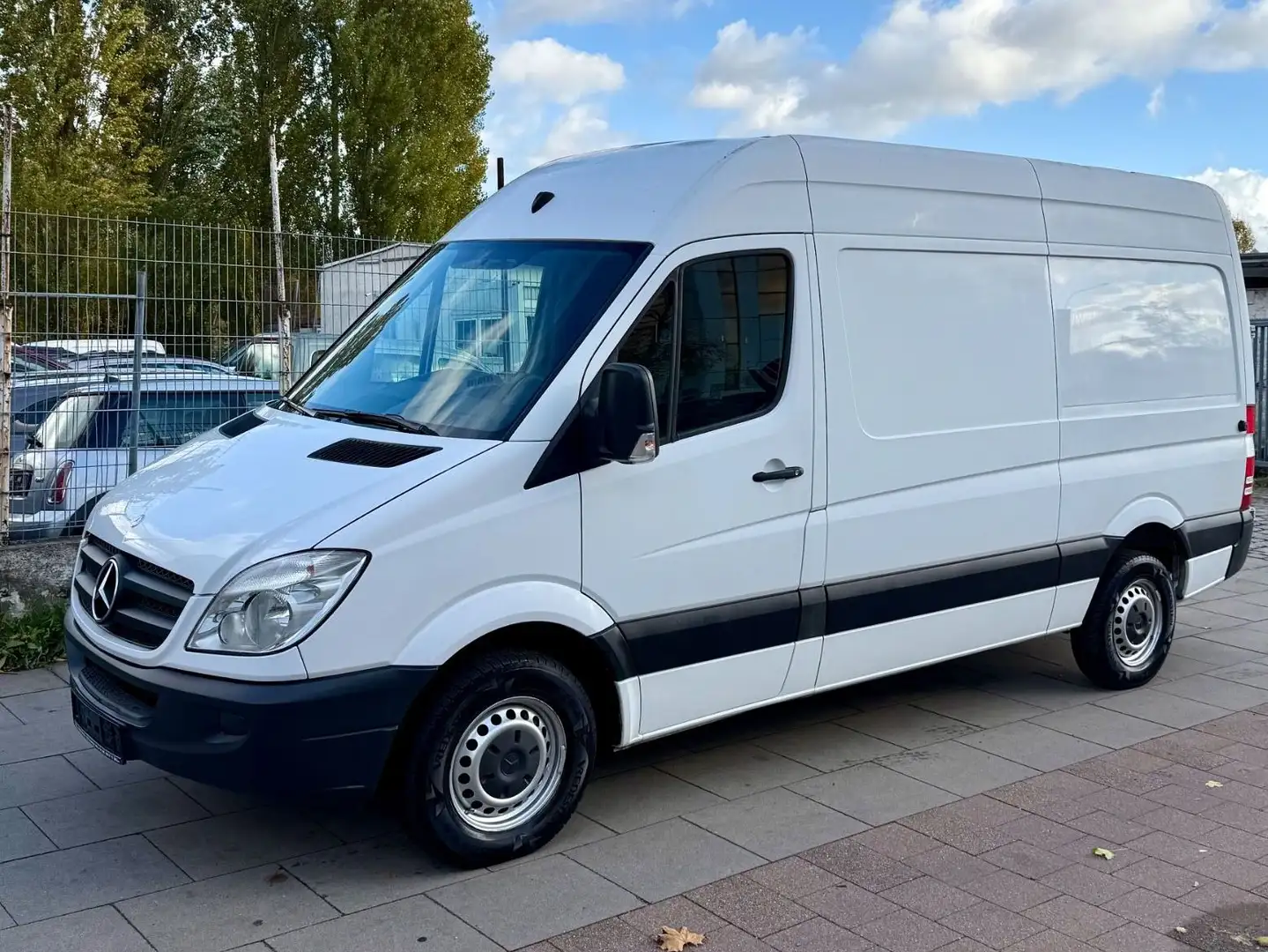 Mercedes-Benz Sprinter II Kasten 213 CDI / HOCH & LANG/TÜV NEU Weiß - 1