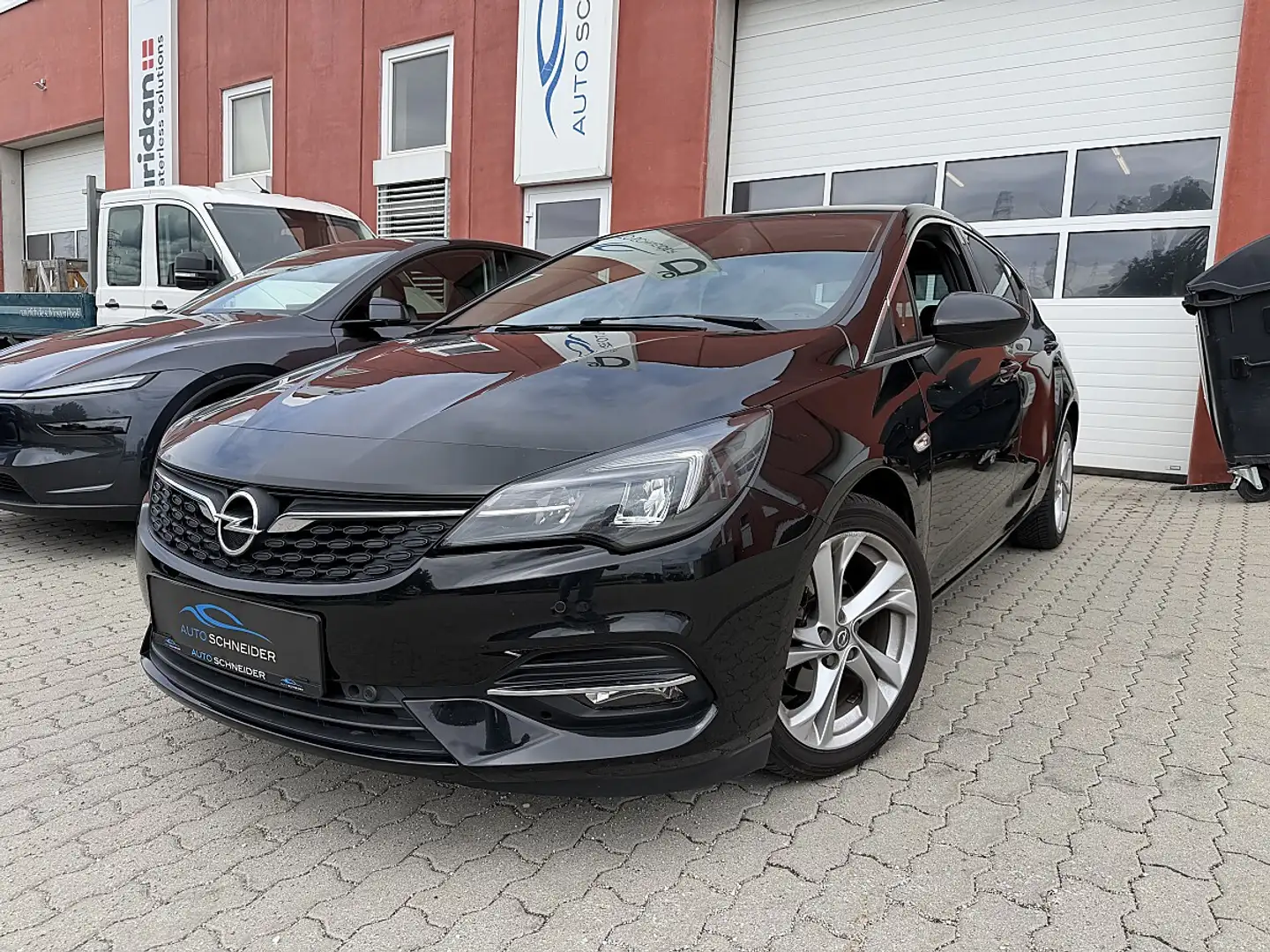 Opel Astra 1,5 CDTI Business Elegance Schwarz - 1
