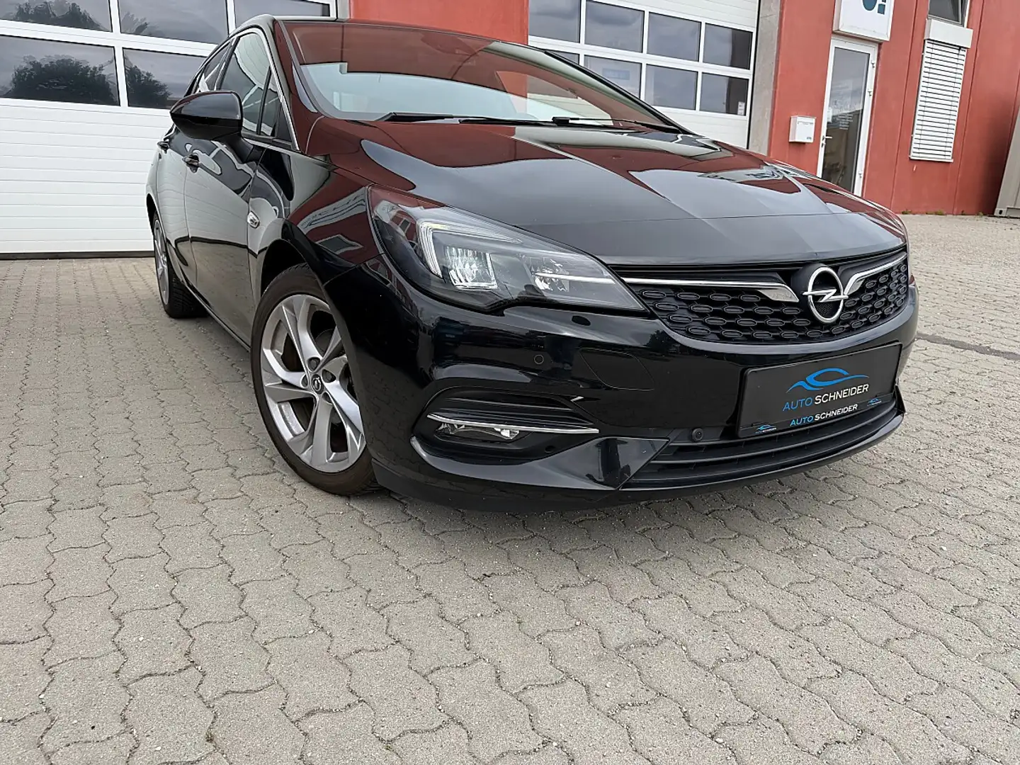 Opel Astra 1,5 CDTI Business Elegance Schwarz - 2