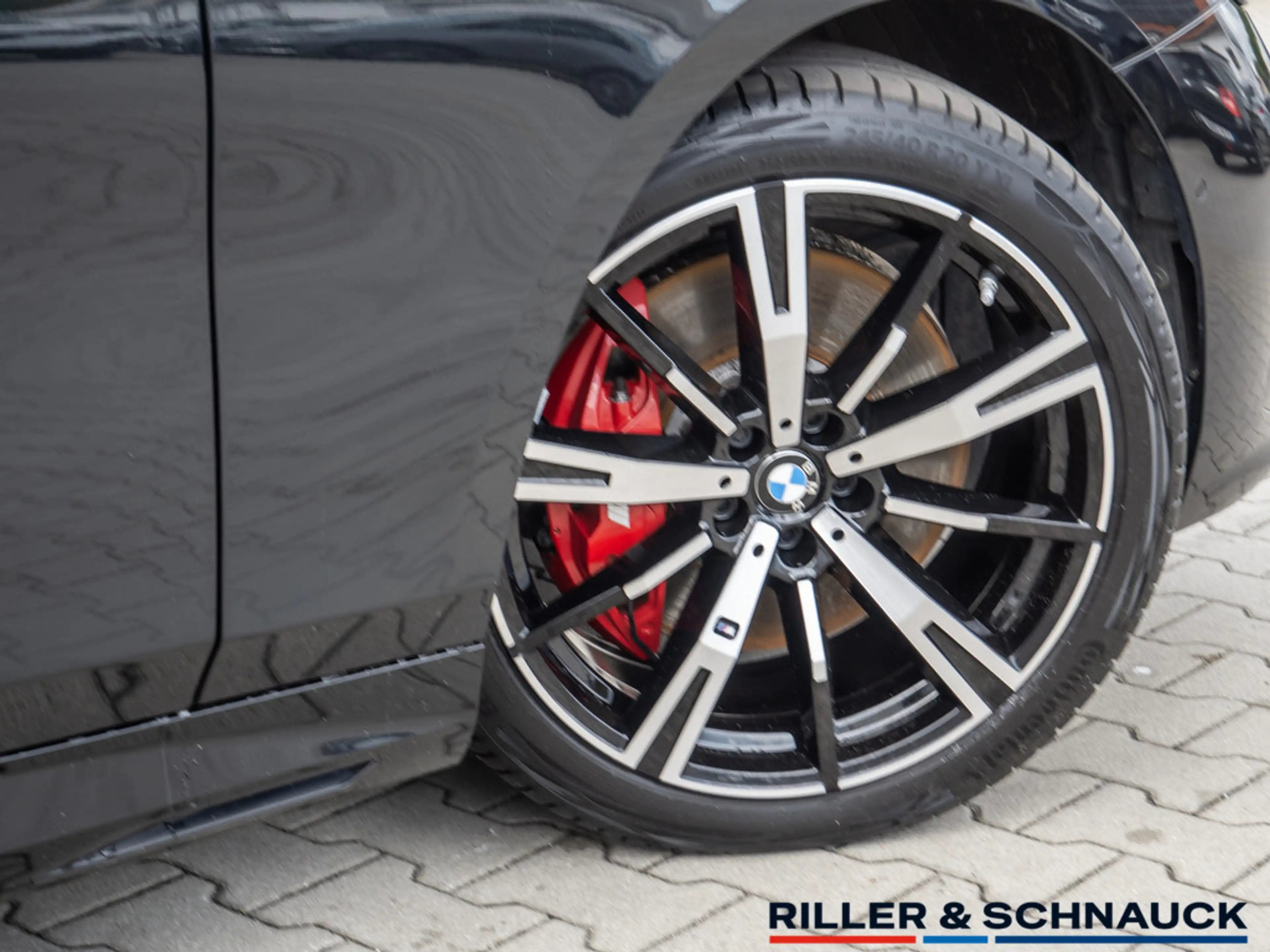 BMW 540 d xDrive Touring — photo 5
