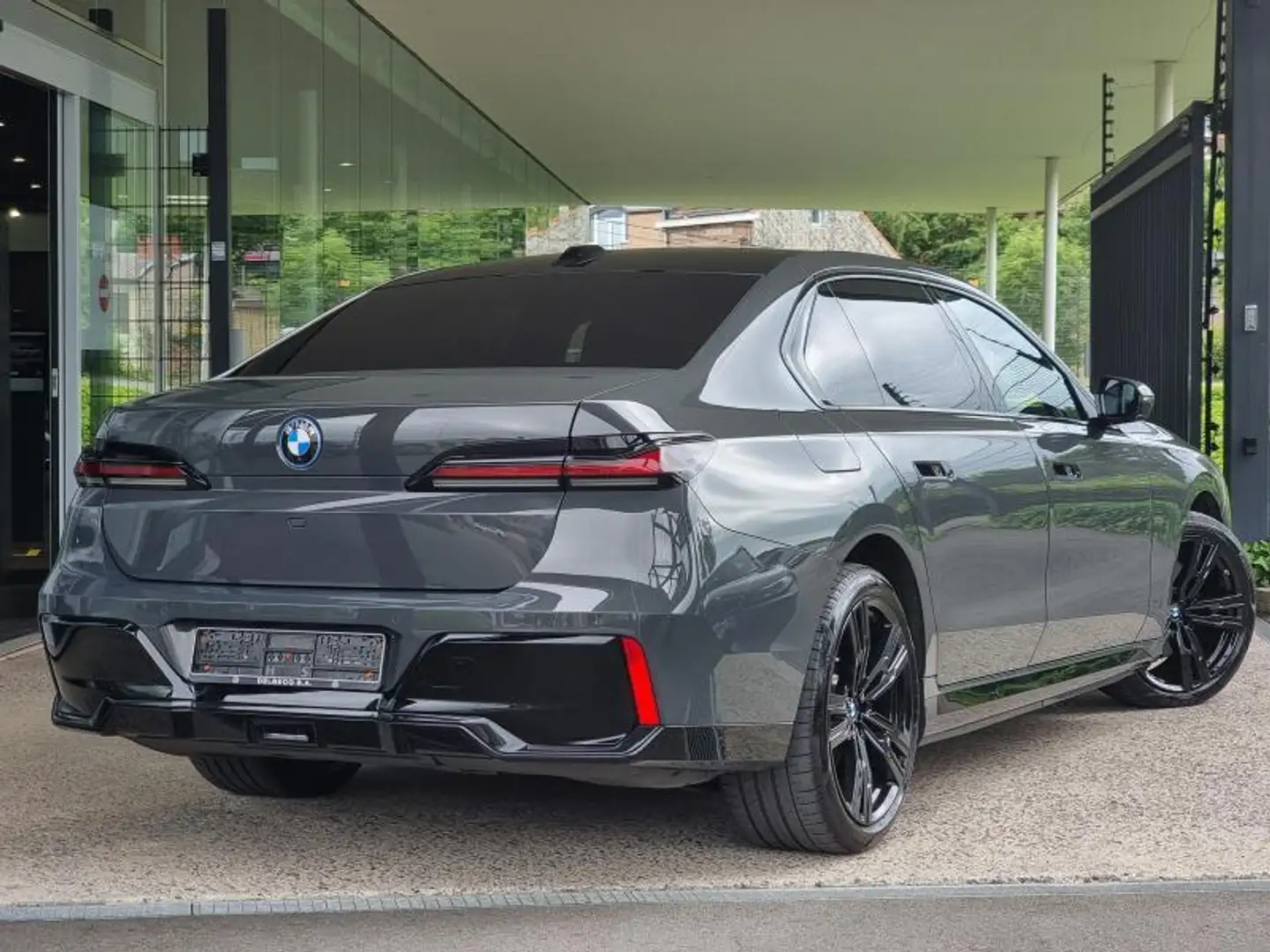 BMW i7 xDrive 60 Grijs - 2