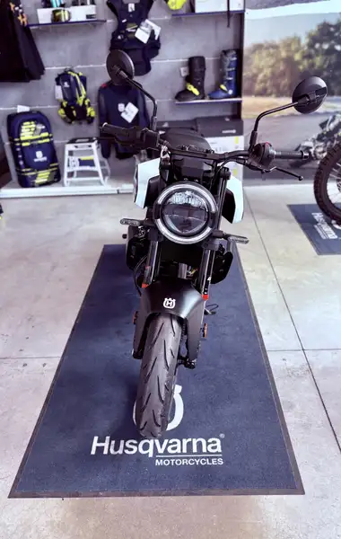 Husqvarna Vitpilen - foto 2