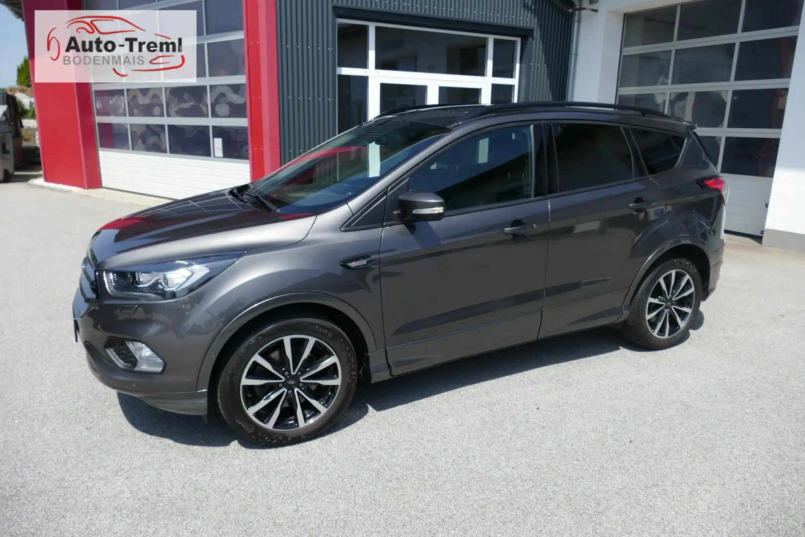 Ford Kuga ST-Line 1.5 EcoBoost 4x4 182 PS Automatik AHK N... Grau - 2