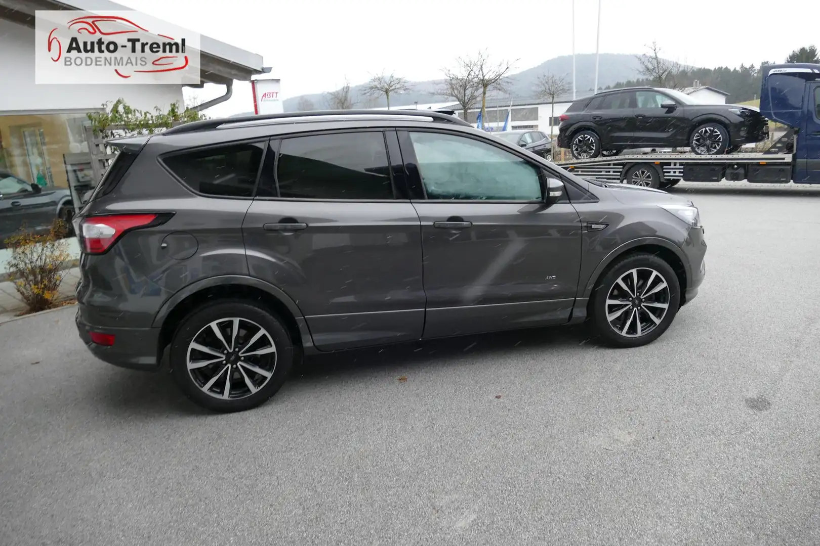 Ford Kuga ST-Line 1.5 EcoBoost 4x4 182 PS Automatik AHK N... Gris - 2