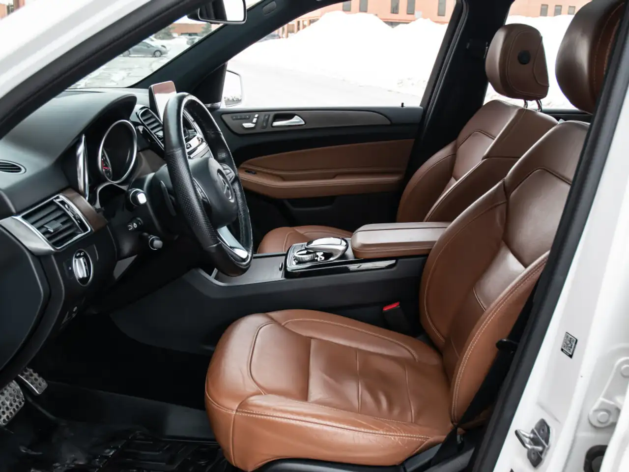 Mercedes-Benz GLE снимка Mercedes-Benz GLE