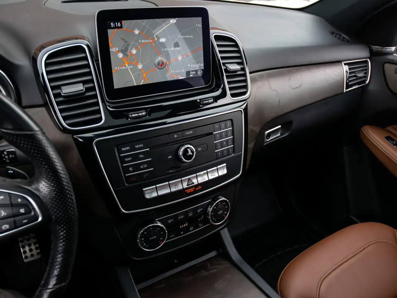 Mercedes-Benz GLE снимка Mercedes-Benz GLE