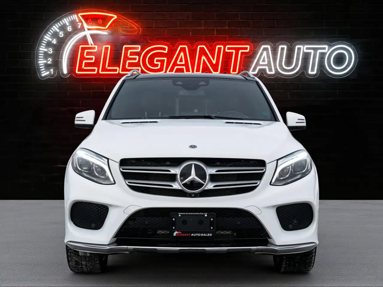 Mercedes-Benz GLE снимка Mercedes-Benz GLE