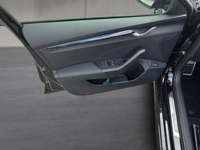 Skoda Octavia 4x4 Sportline TSI DSG Ansicht 12