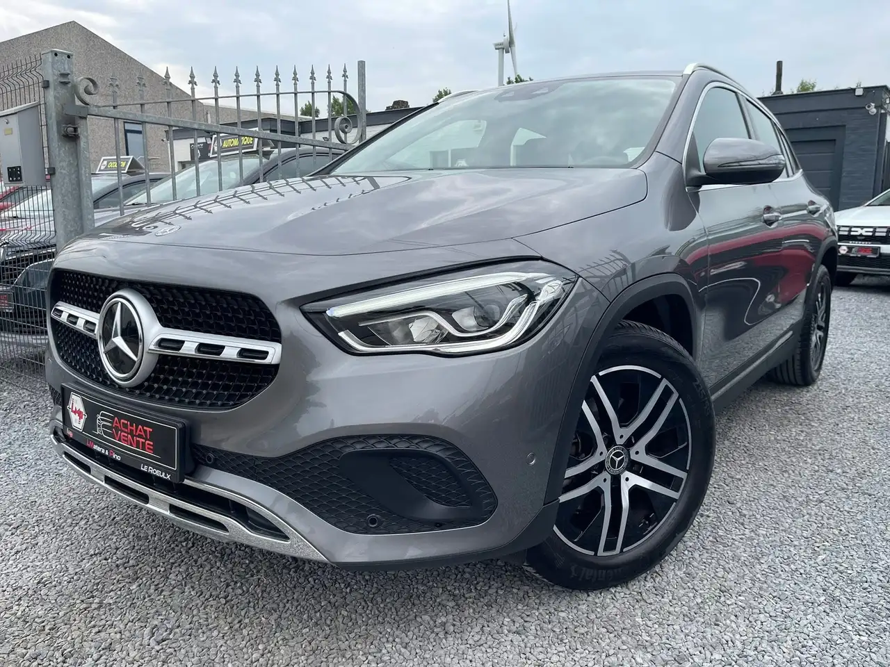 Mercedes-Benz GLA 200