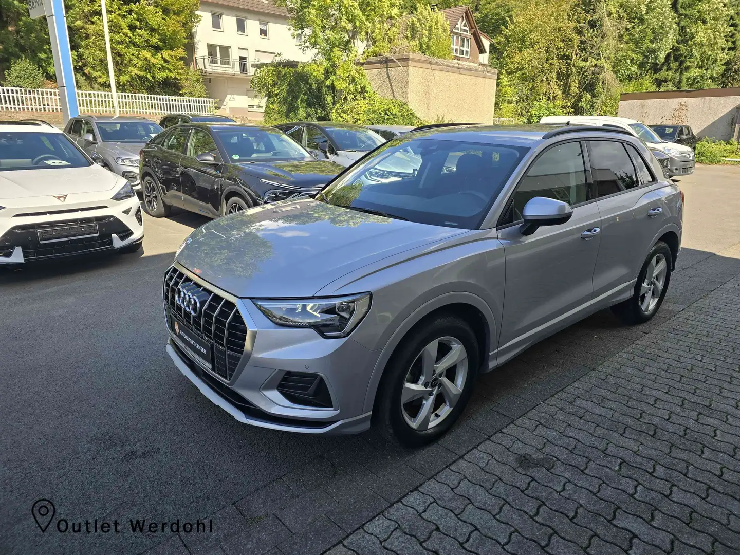 Audi Q3 35 TFSI advanced*NAVI*KAMERA*LED*AHK* Silber - 1