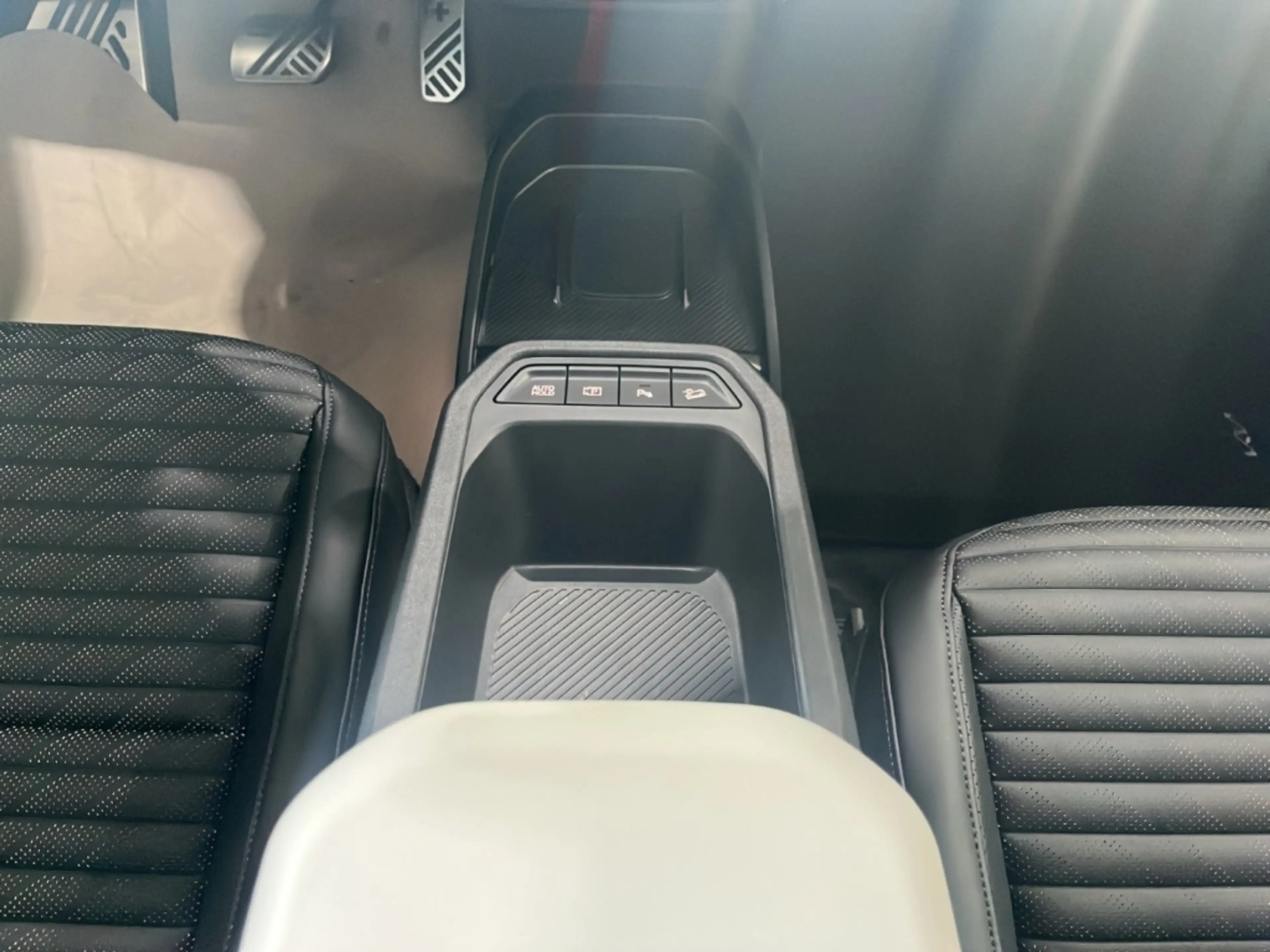 Kia EV4 81,4 kWh GT-Line V2L V2X Klimasitze El. Heckklappe — photo 12