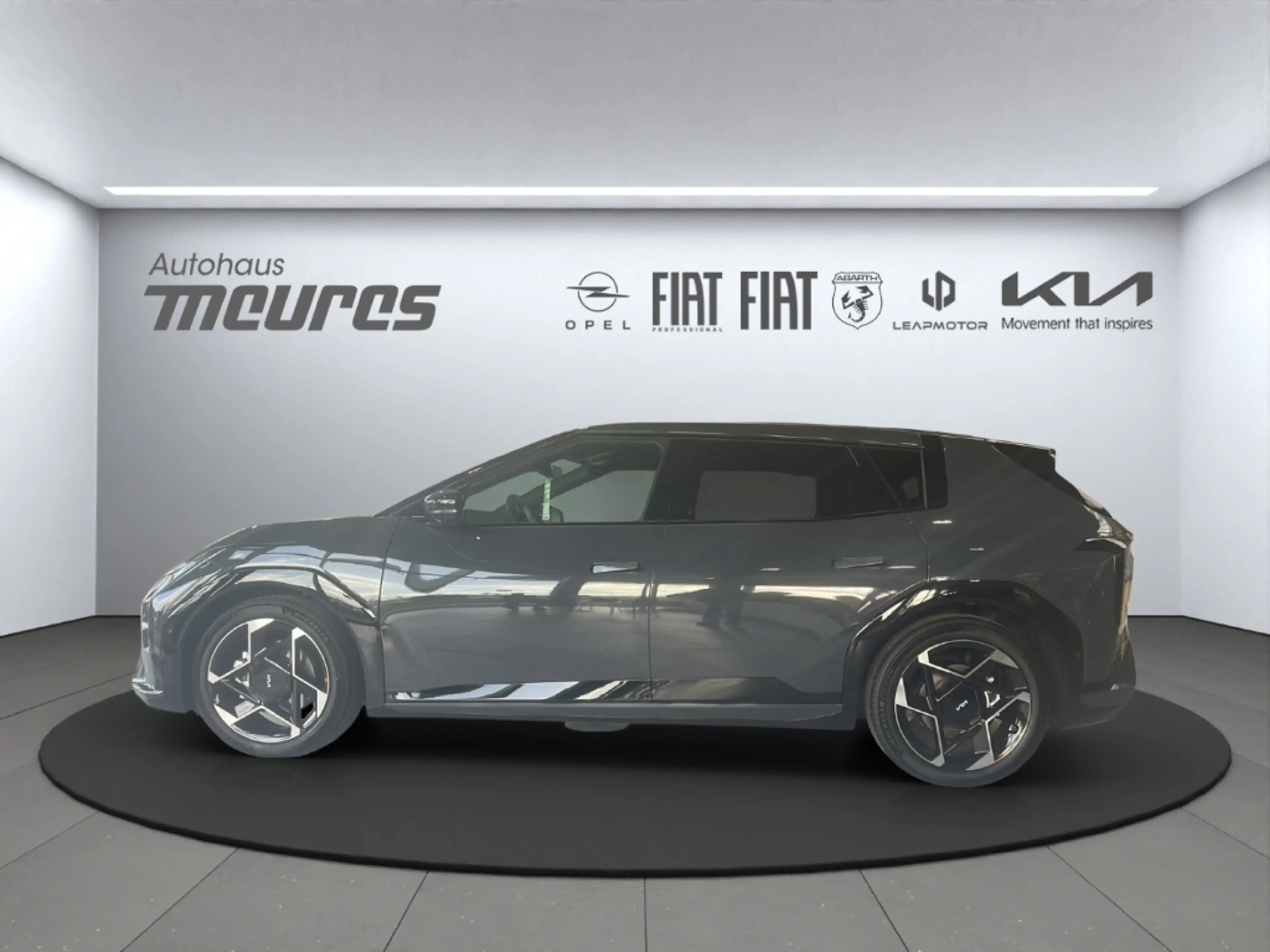 Kia EV4 81,4 kWh GT-Line V2L V2X Klimasitze El. Heckklappe — photo 2